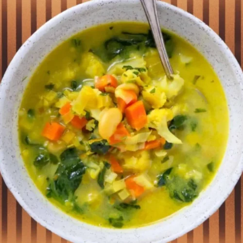 Anti Inflammatory Cauliflower Chicken Soup